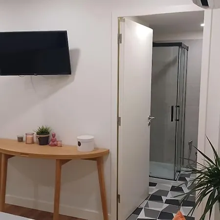 A H - Downtown بورتو