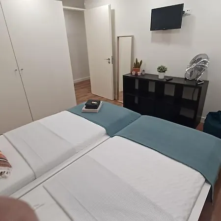 A H - Downtown Apartman *