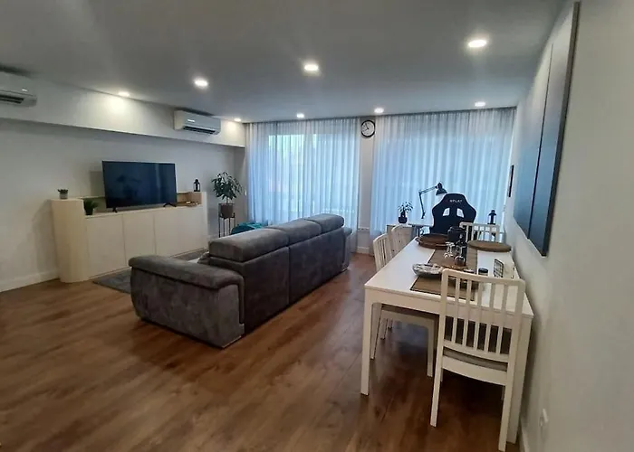 A H - Downtown Apartament